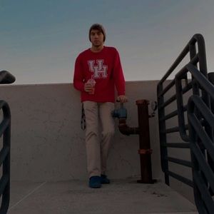 Meet your Posher, Connor